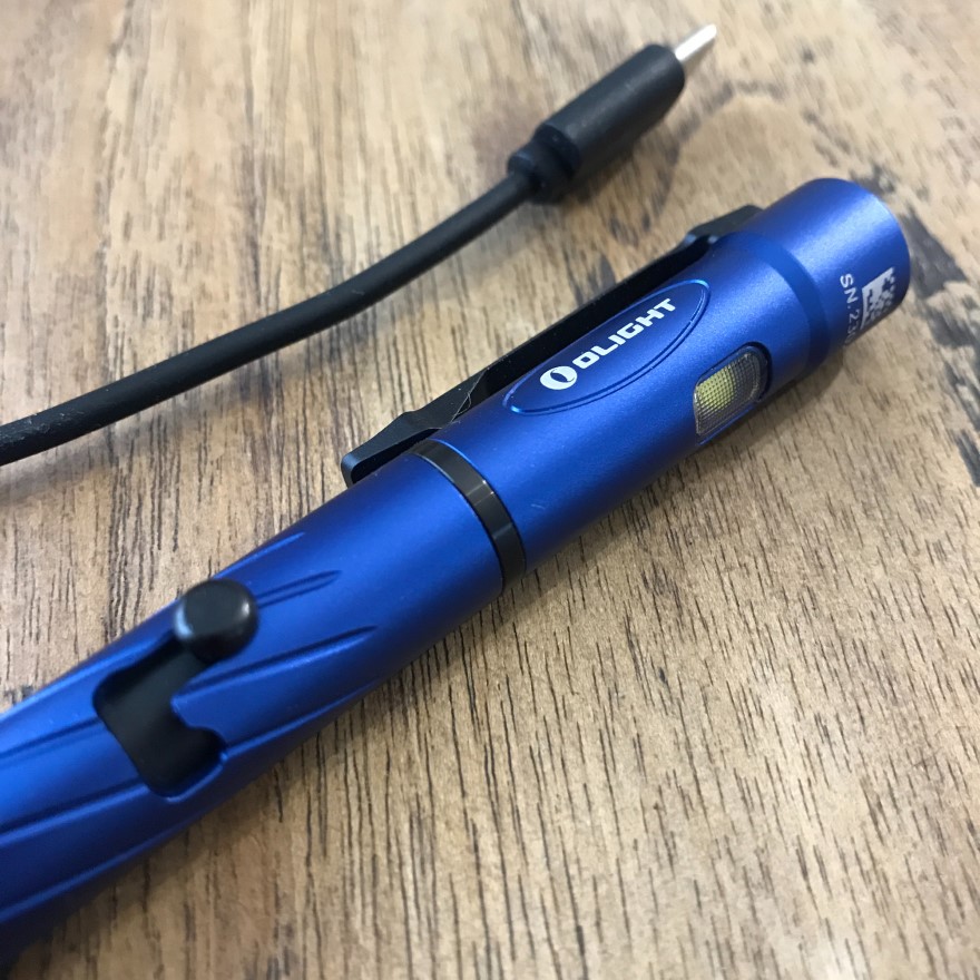 Stiftlampe Bivvy Light Pen Modell Zeltlampe in Stiftform 16x2cm mit Clip grün Stiftlampe Bivvy Light Pen Modell Zeltlampe in Stiftform 16x2cm mit Clip grün