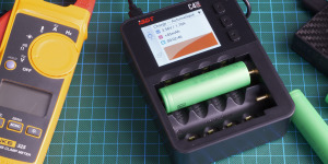Lire la suite à propos de l’article iSDT C4EVO Smart Charger – Gestion Avancée des Batteries